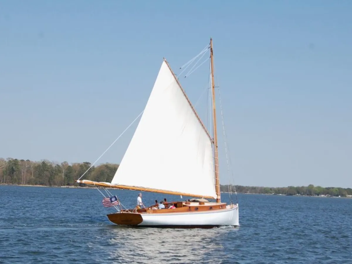 chesapeake bay sailboat tours